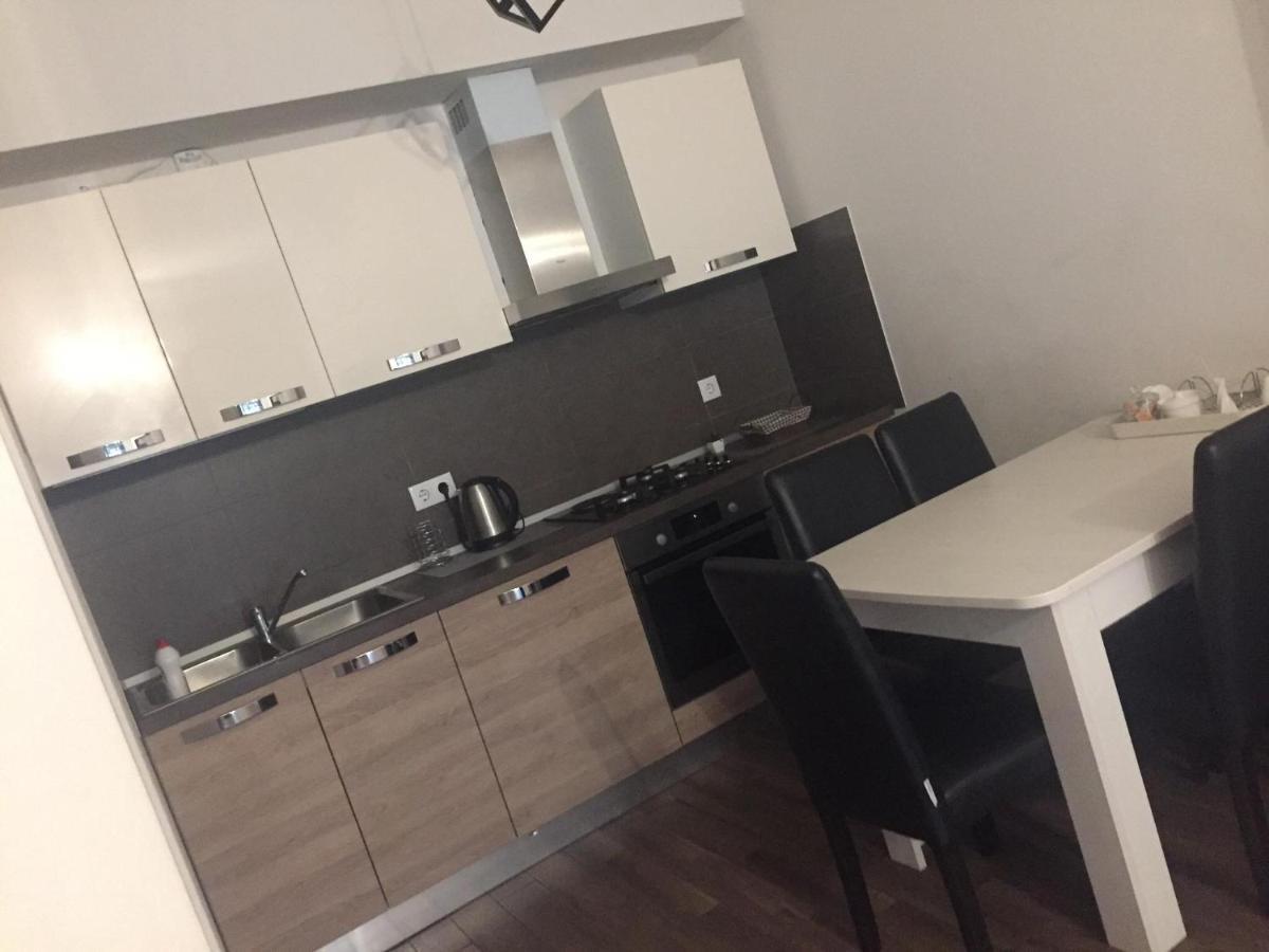 Sol'S M2 White Modern Apartments Tiflis Exterior foto